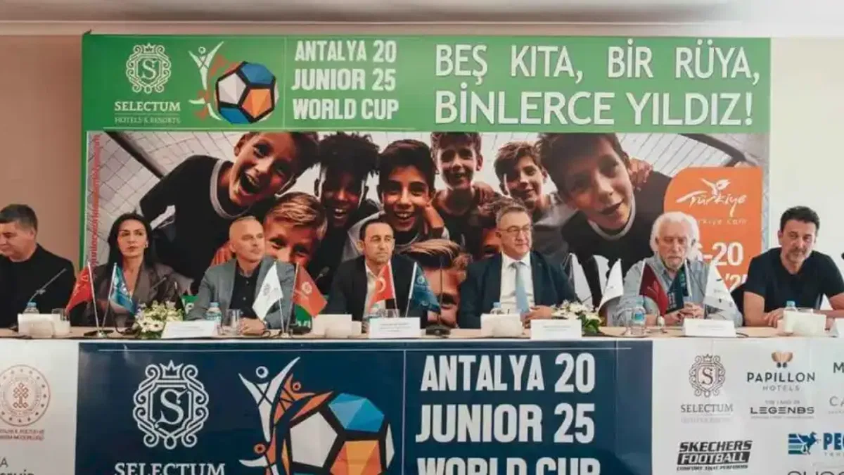 Selectum Junior World Cup Antalya'da başladı... Minikler sahada, dünya izliyor