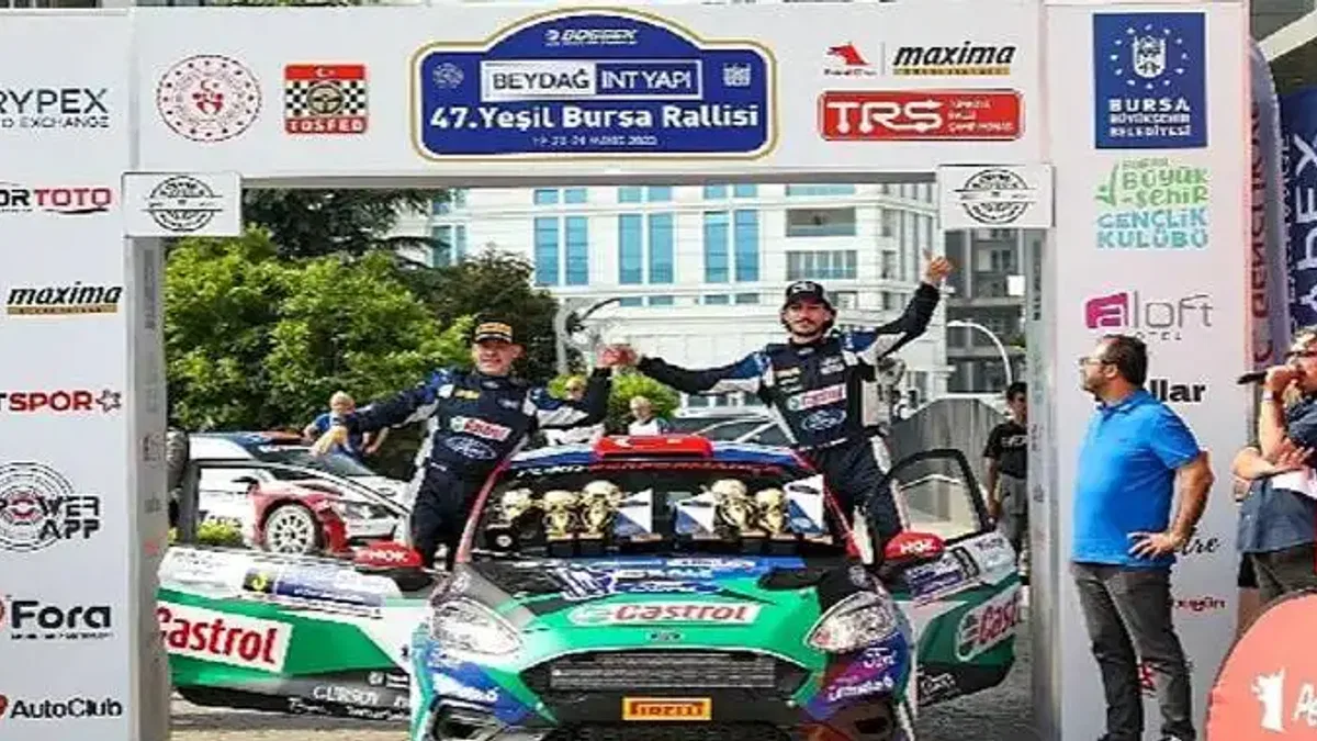 Castrol Ford Team Türkiye, Yeşil Bursa Rallisi'ni Zirvede Tamamladı