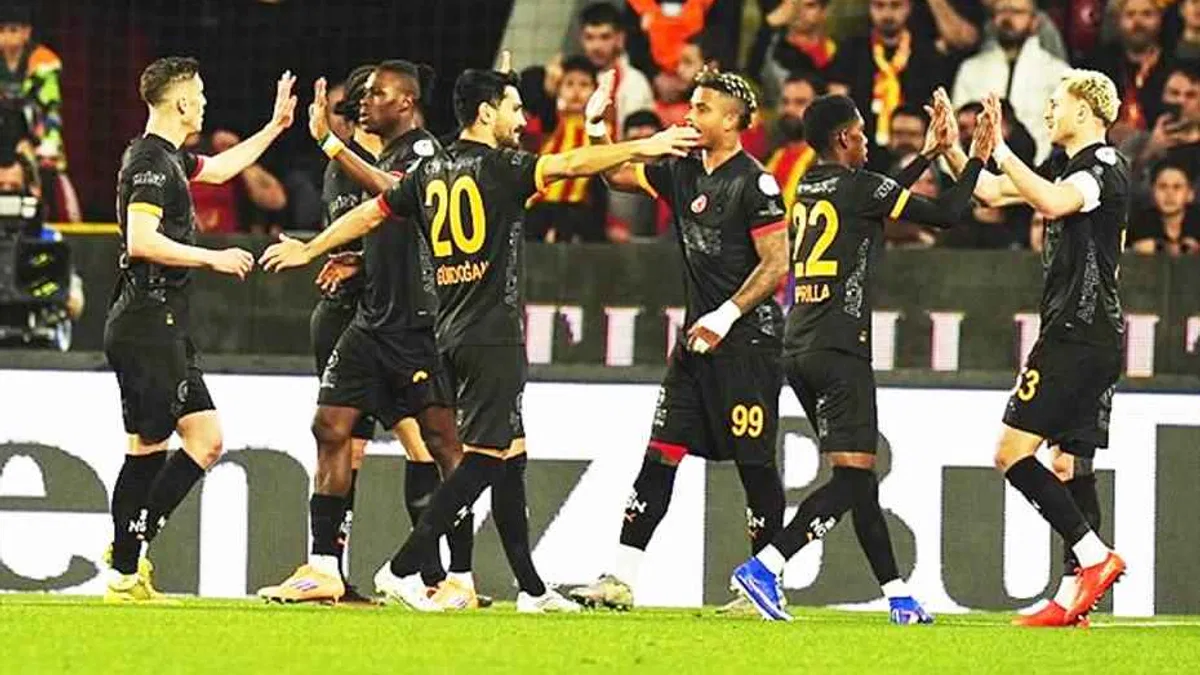 Göztepe 1-3 Galatasaray (Maç Sonucu) Aslan İzmir'de hata yapmadı!