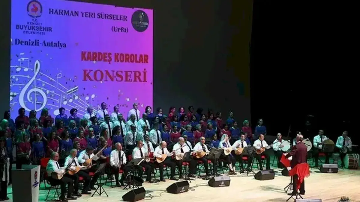 Denizli'de sanatseverlere 'Kardeş Korolar Konseri'