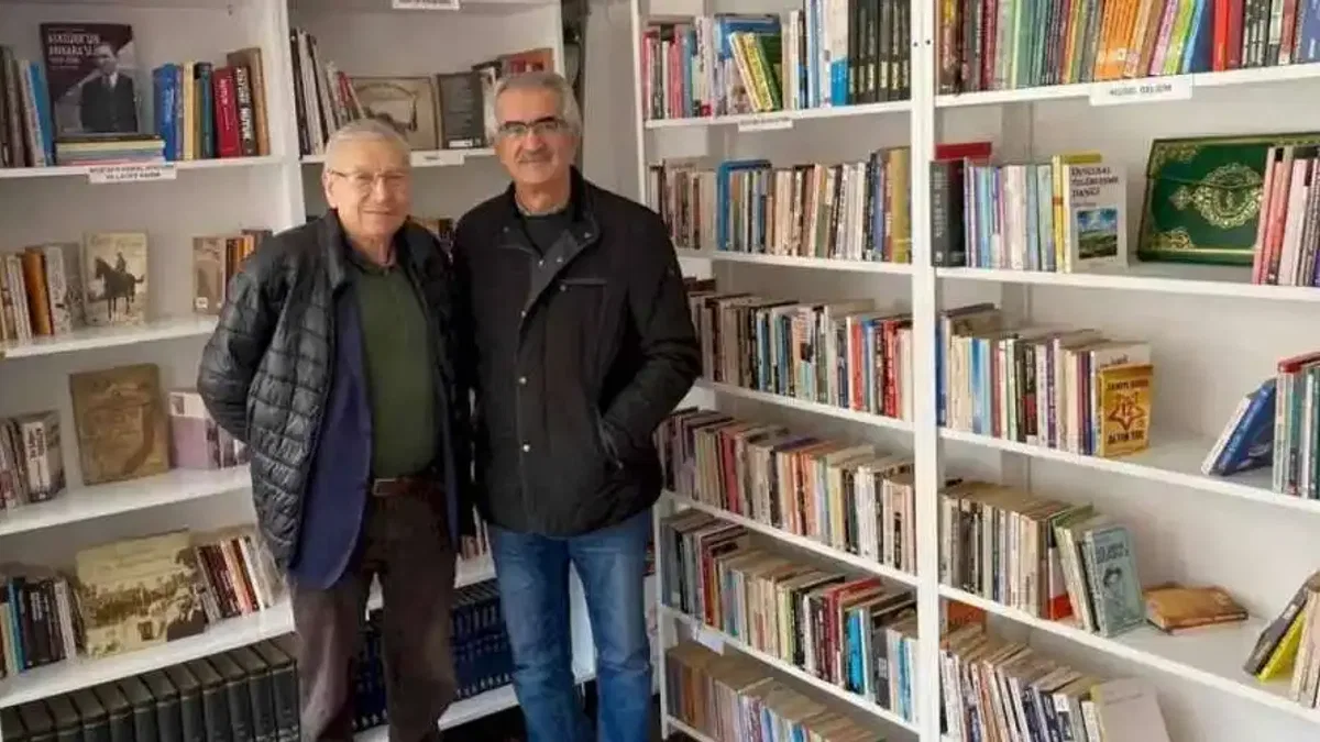 İzmir'de Karşıyaka Belediyesi kütüphane kapattı!