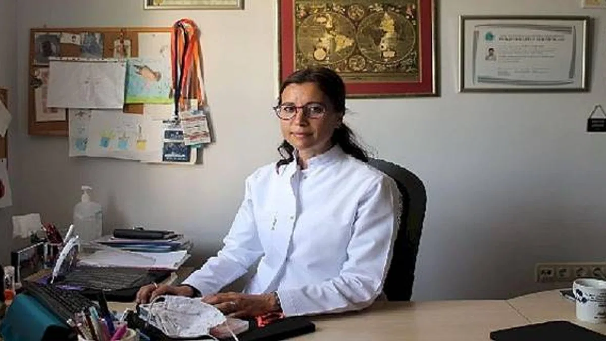 Prof. Dr. Özbaran, "Ebeveynler karneye değil eğitim sürecine odaklanmalı"