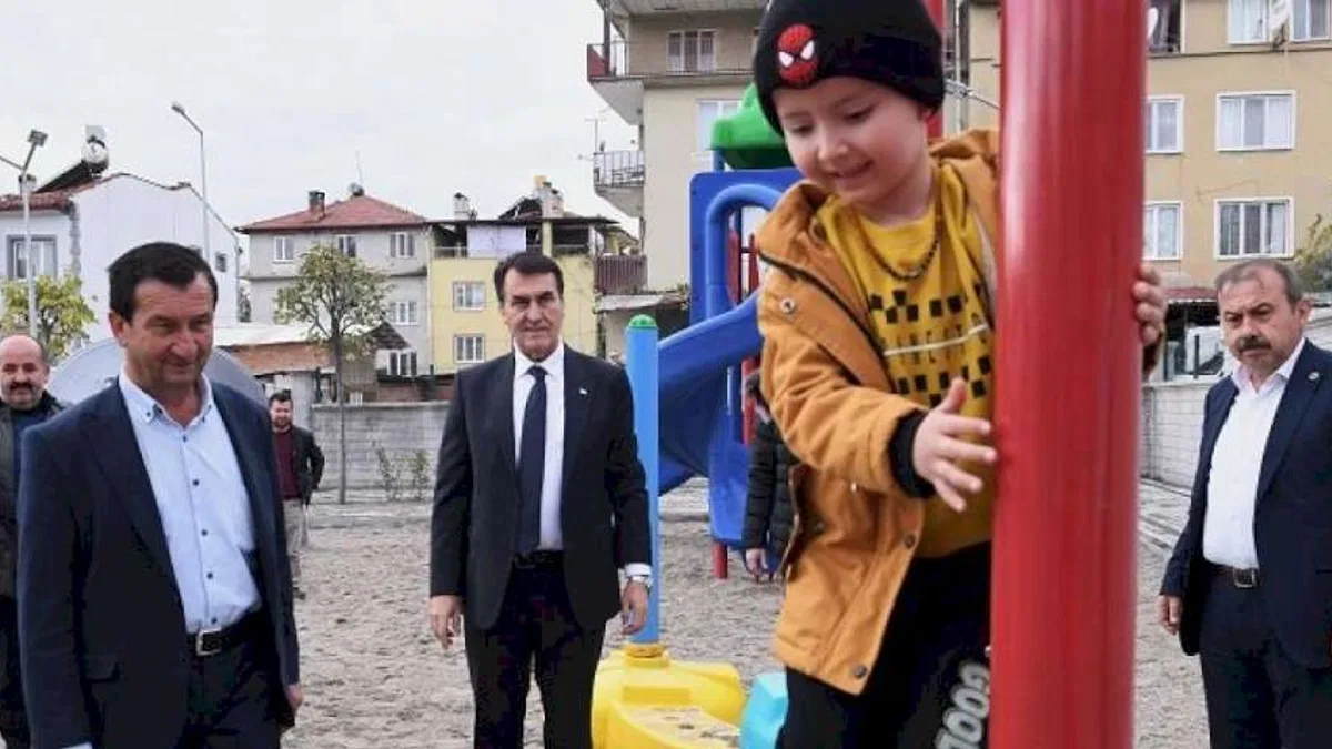 Bursa Osmangazi Belediyesi'nden Harmancık'a park