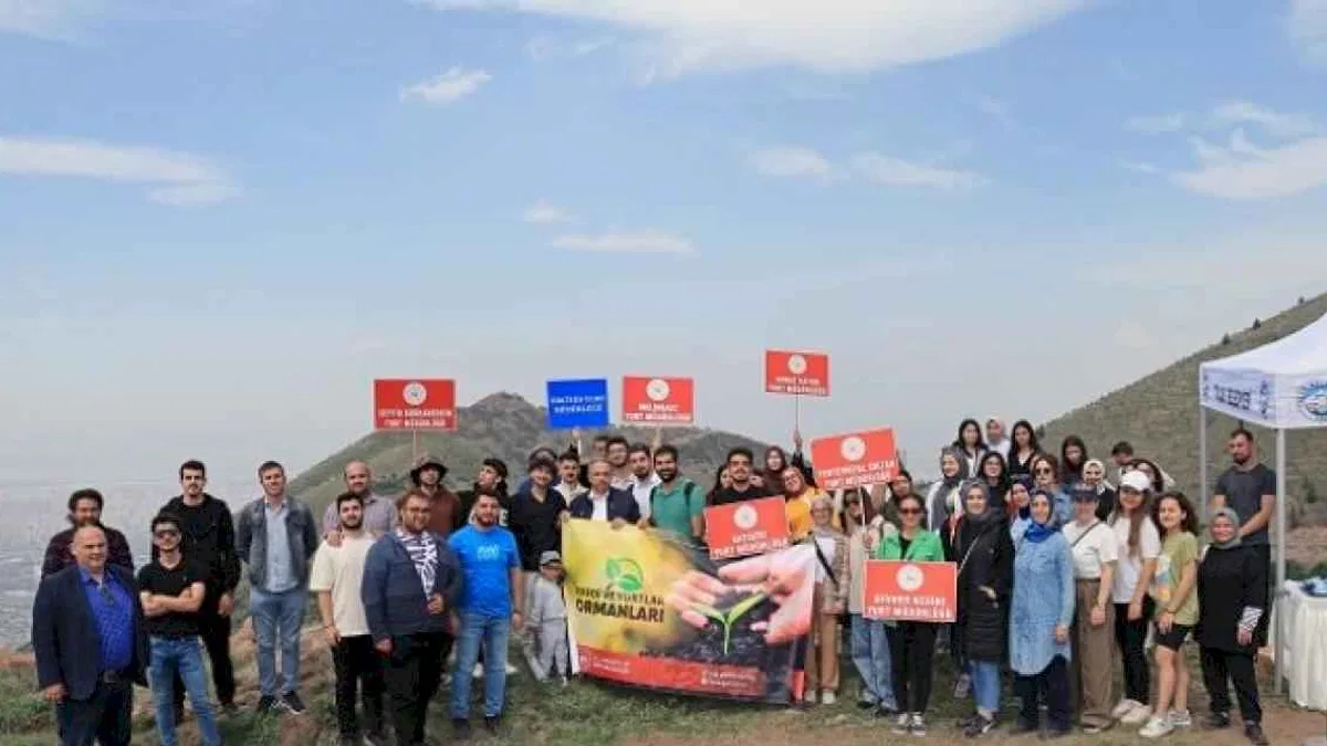 Başkan Yalçın : “Bu ağaçlar hepinizin sadakası”