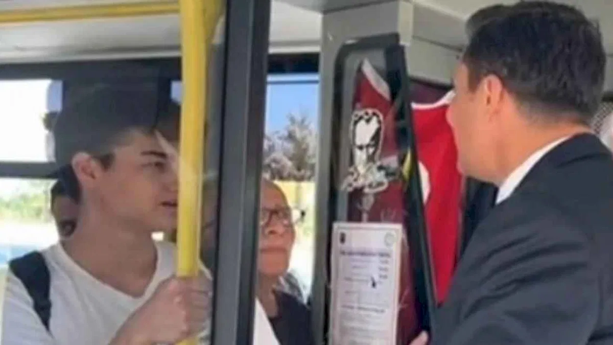 Belediye Başkanı otobüsü durdurdu, şoförü uyardı