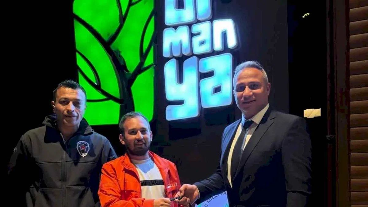 Ormanya’da düşürülen para dolu çanta sahibini buldu