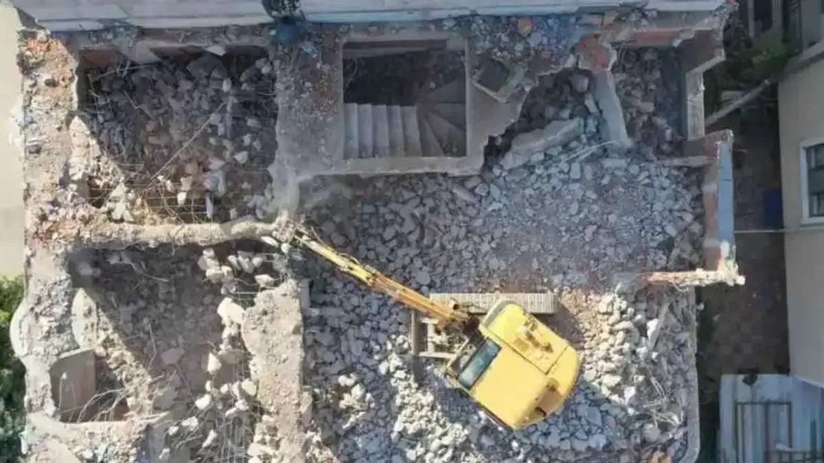 Bursa Osmangazi’de ruhsatsız katlara anında müdahale