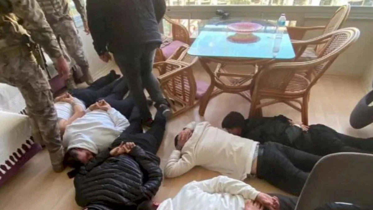'Mahzen'de Süleler çökertildi!