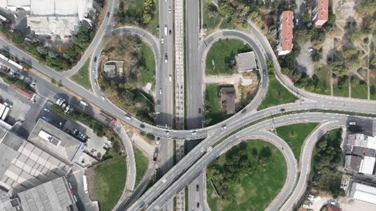 Bursa'da Filament Kavşağı bölge trafiğine nefes oldu