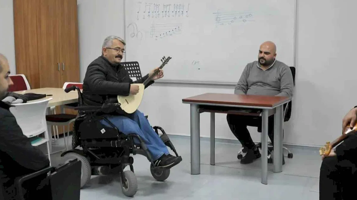 Malatya Büyükşehir Belediyesi engellilerin sosyalleşmesini sağlıyor