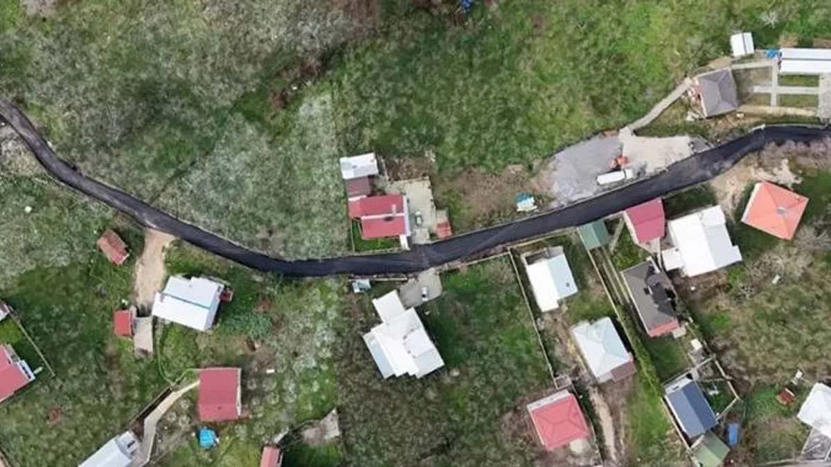 Sakarya Erenler’de 6 kilometrelik asfalt mesaisi
