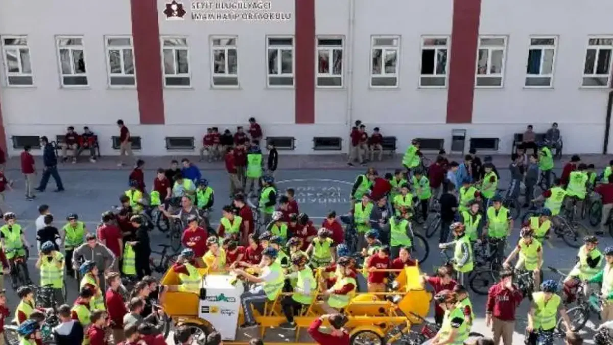 Konya uygulamasıyla yine örnek olacak... Öğrenciler okula bisikletle gidiyor