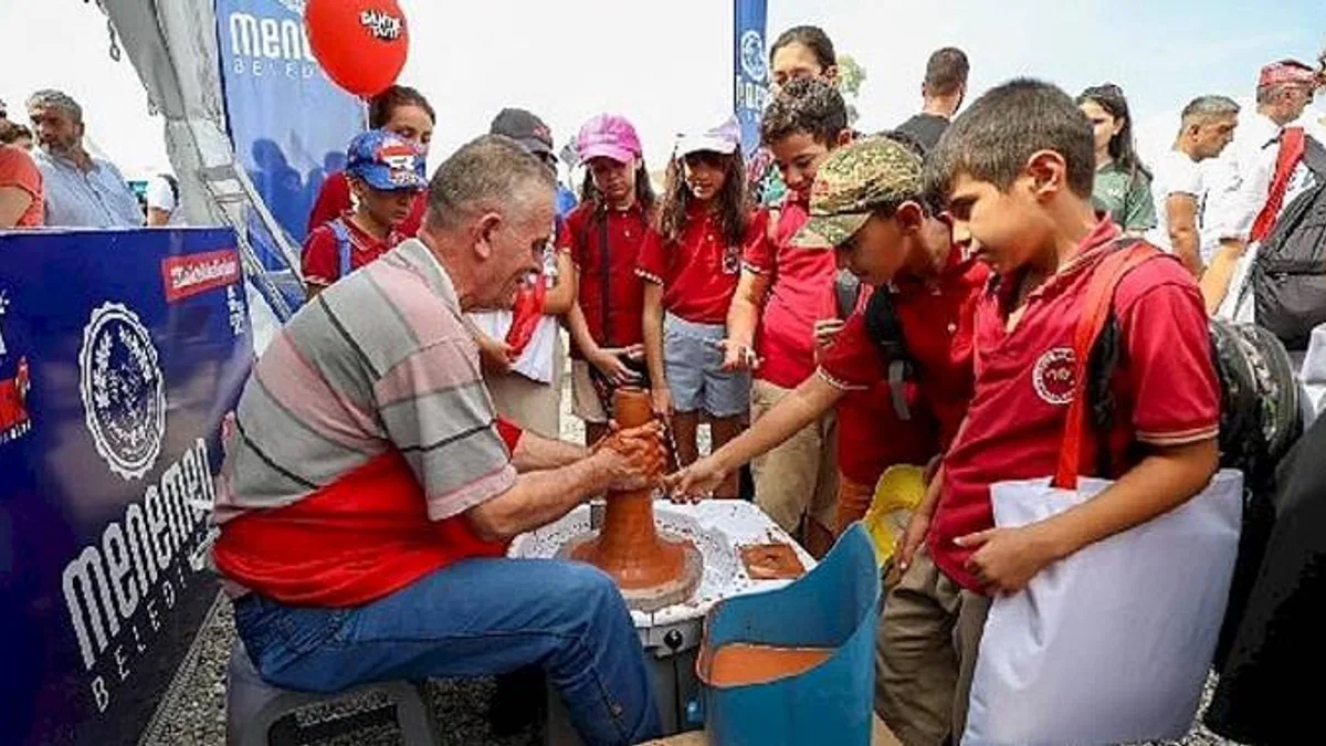 Menemen, Teknofest'te Gelenekselliği ve Teknolojiyi Birleştirdi