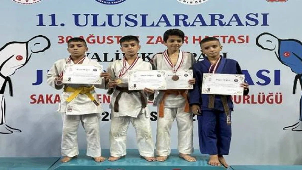 Judocular, Sakarya’da madalyaları kaptı