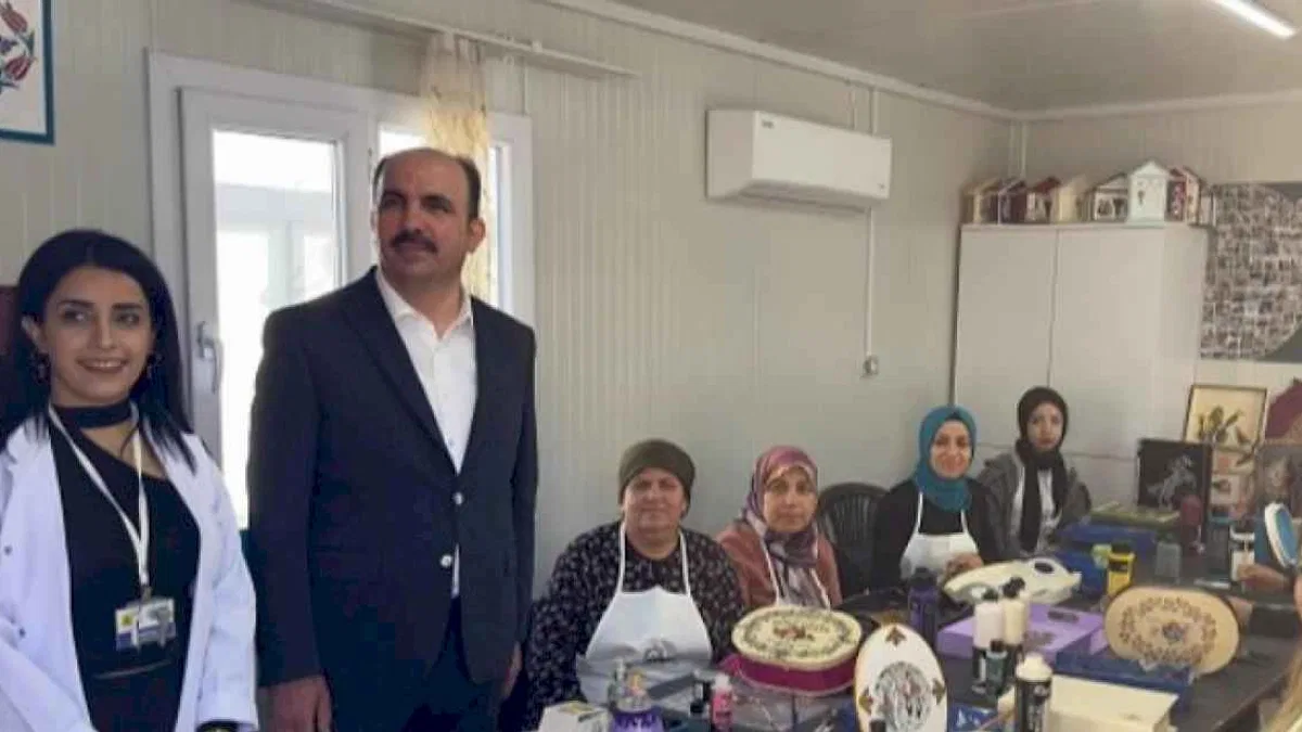 Başkan Altay depremzede vatandaşlarla buluştu