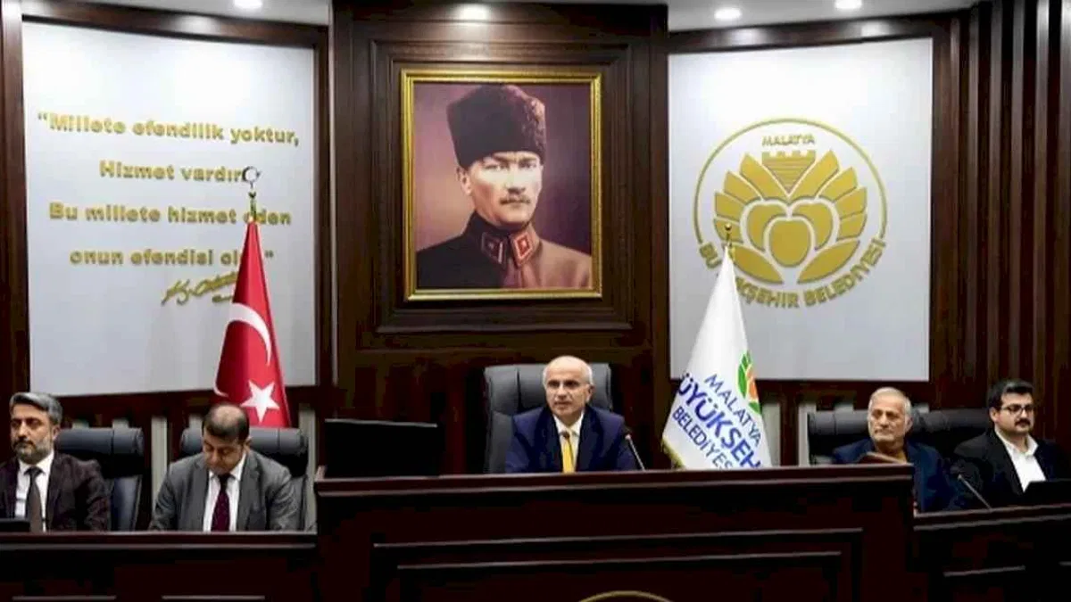 Malatya Büyükşehir Belediyesi'nde karla mücadele toplantısı