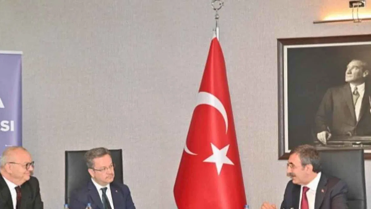 Cumhurbaşkanı Yardımcısı Cevdet Yılmaz, Manisa’da