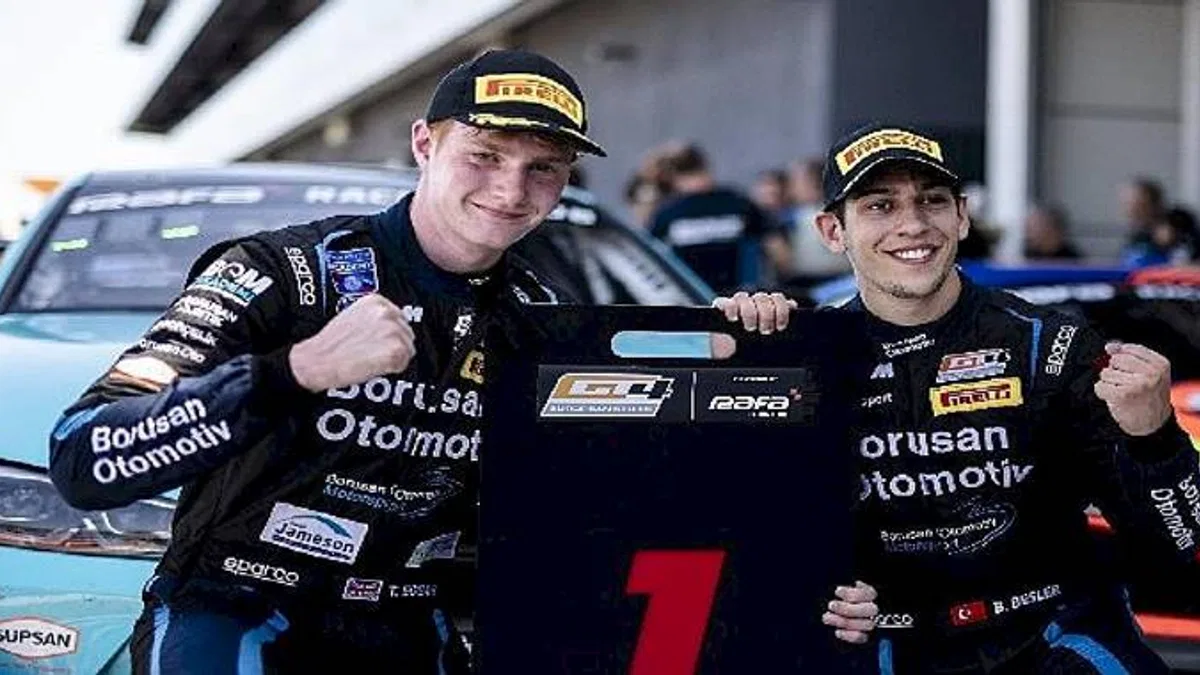 Borusan Otomotiv Motorsport İtalya'dan Birincilikle Döndü