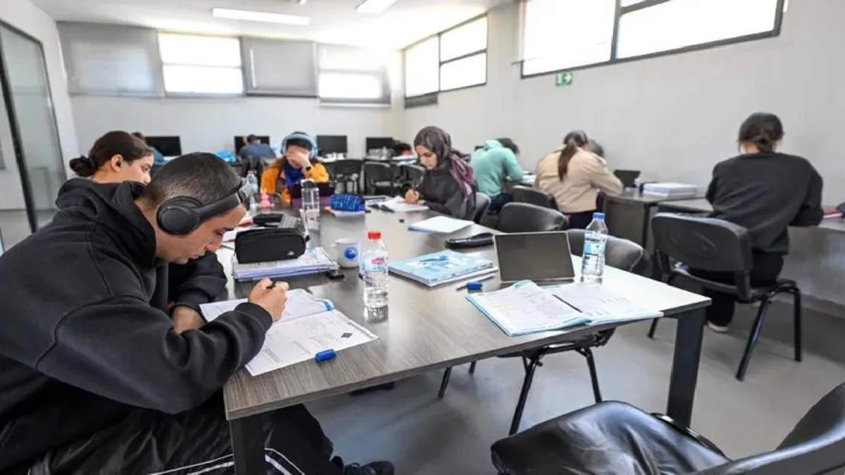 Mersin’de okuma salonları gençlere eğitimde destek sunuyor