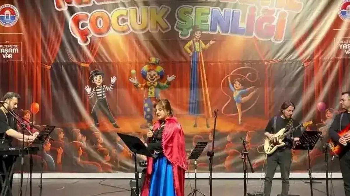 İstanbul Maltepe'de yarıyıl şenliği sürüyor