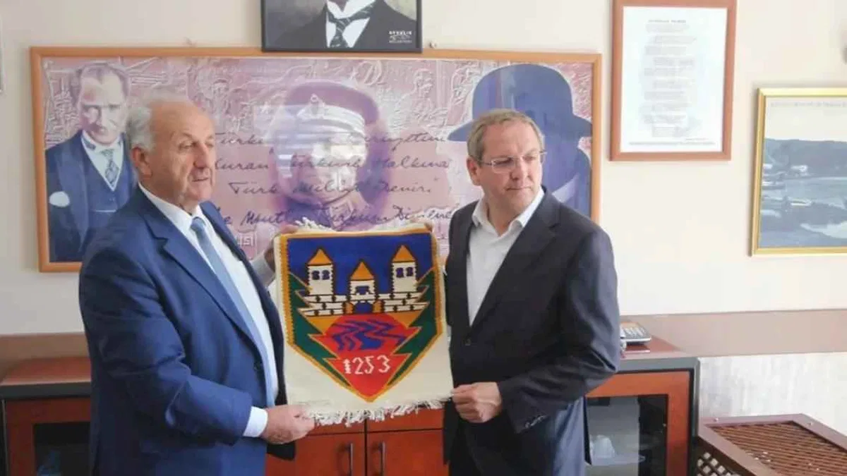 Sancak heyetinden Ayvalık, Burhaniye ve Bergama’ya ziyaret