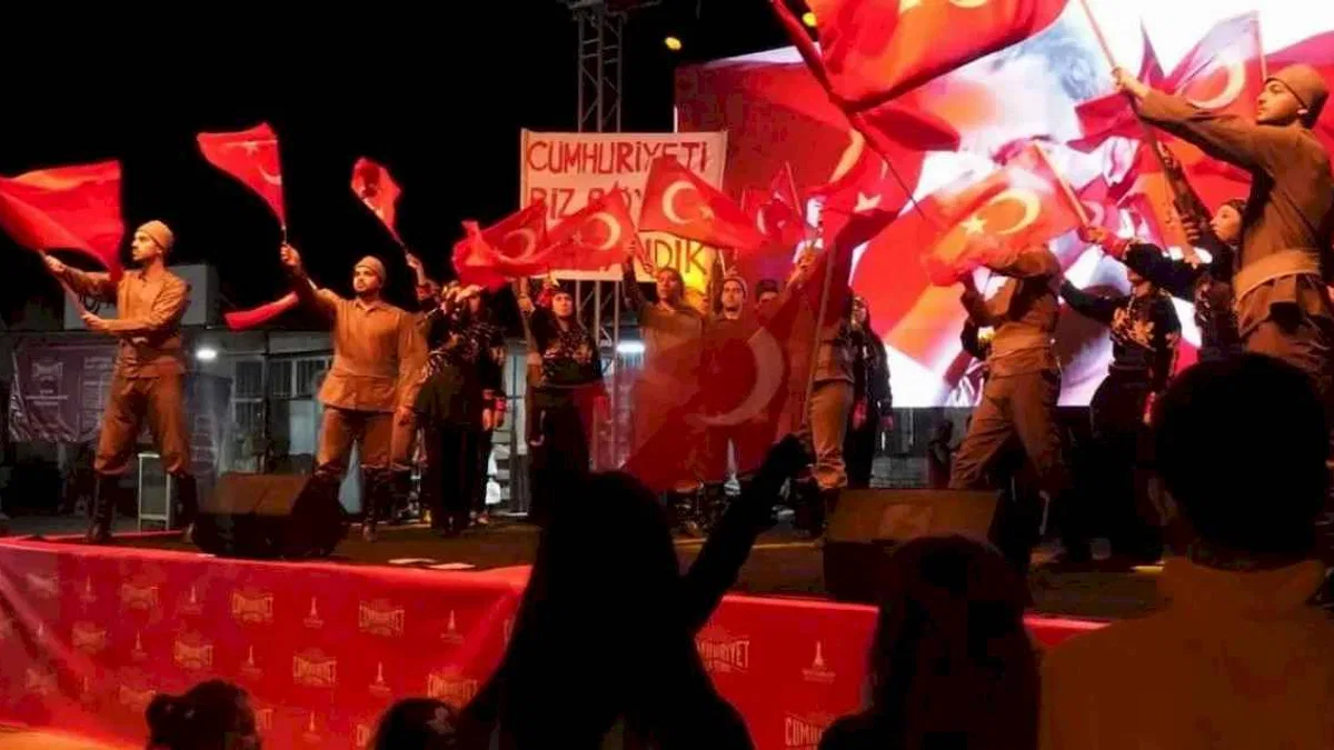 Bergamalılar 'Cumhuriyet Her Yerde' etkinliğinde buluştu