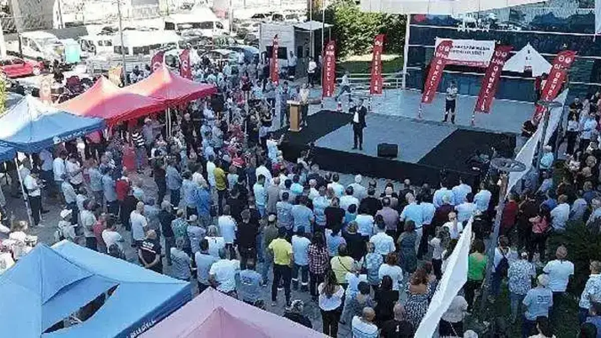 Bayraklı'da Ek Protokol Kutlaması!