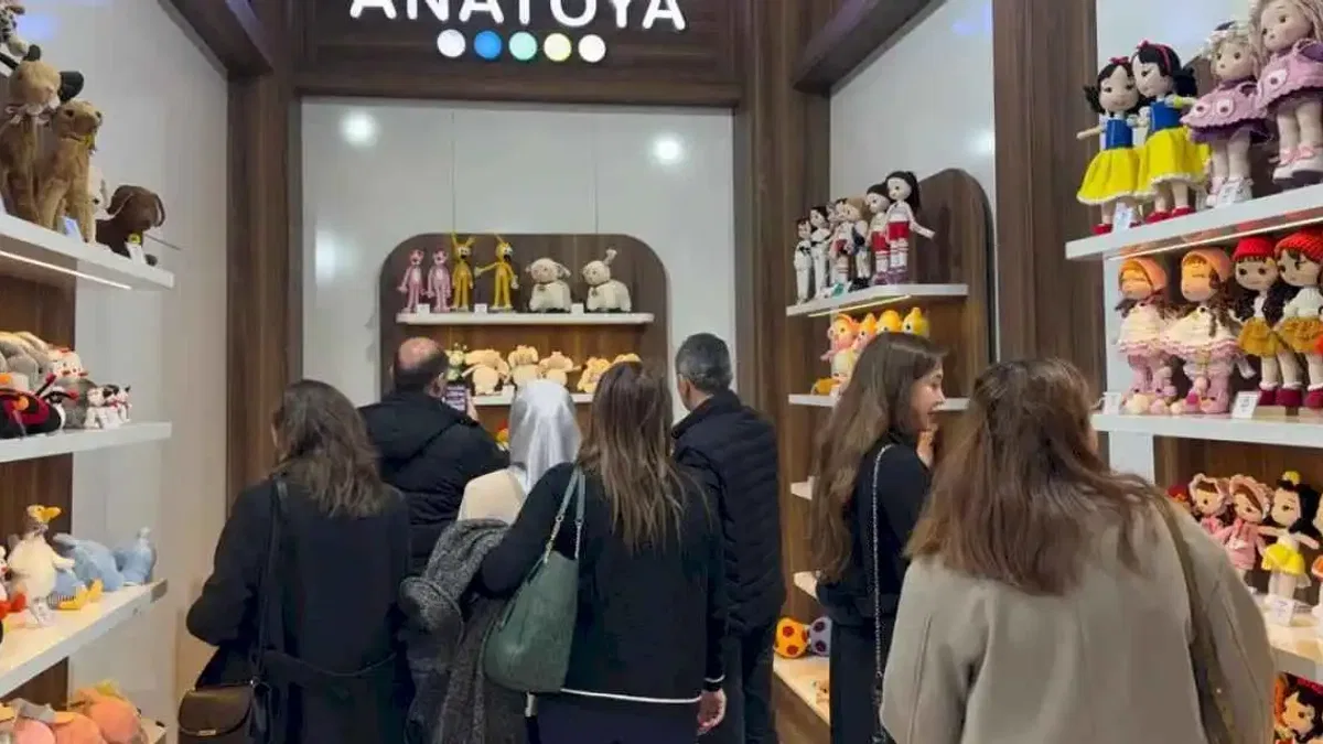 Konya KOMEK'in el emeği oyuncakları İstanbul'da ilgi gördü