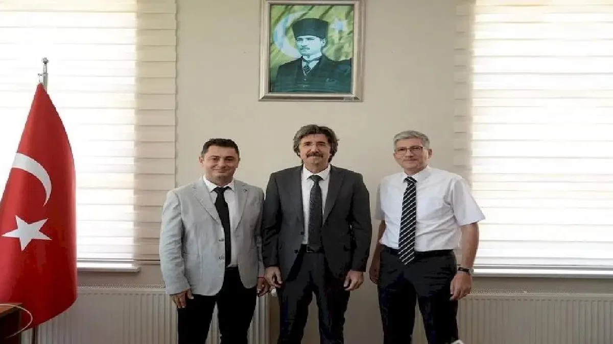 BUÜ Mühendislik Fakültesi’nde bayrak değişimi