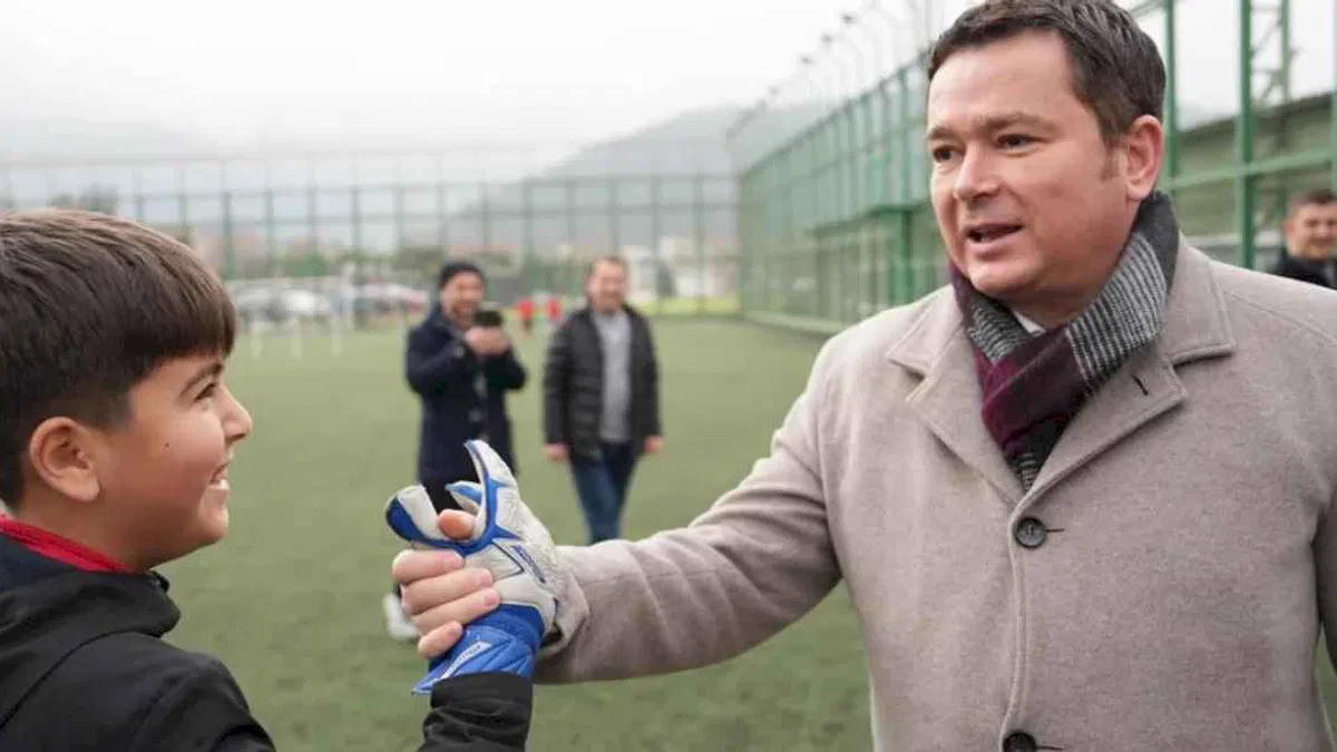 Bursa Osmangazi'de genç sporculara Başkan ziyareti