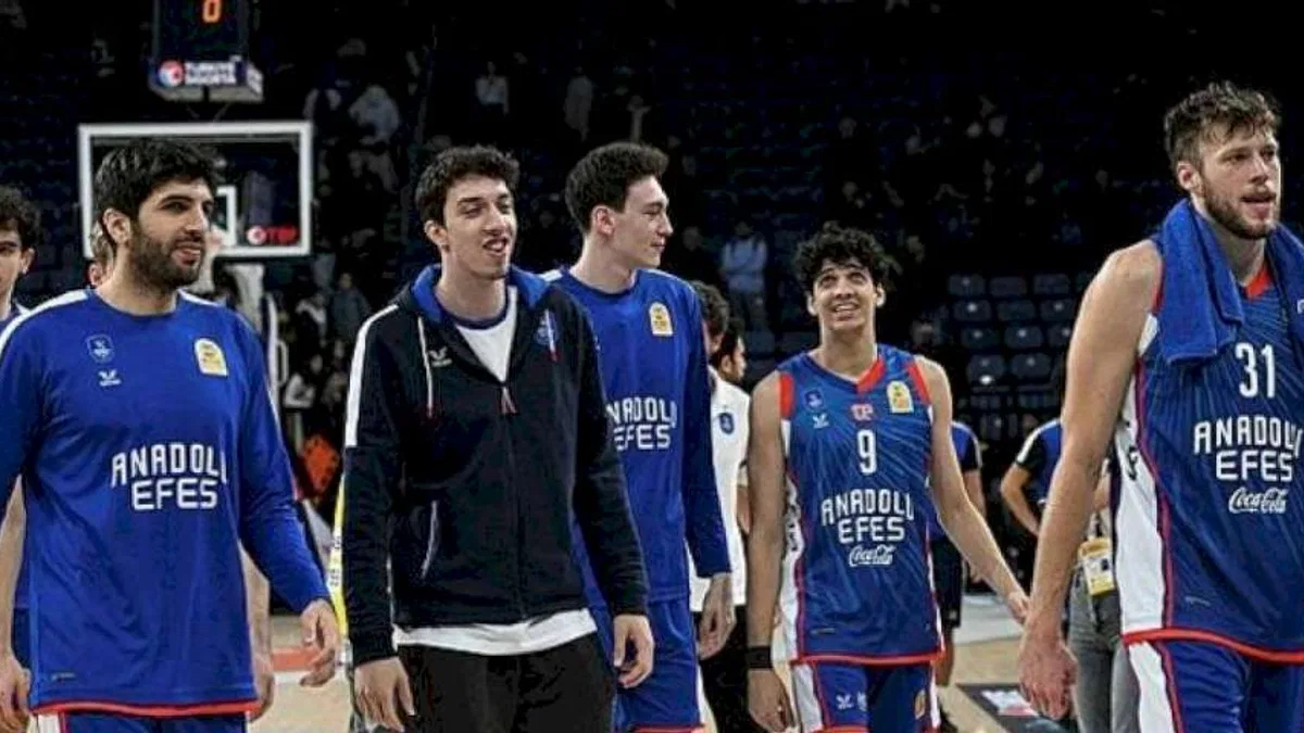 Anadolu Efes Maccabi Tel Aviv karşısında!