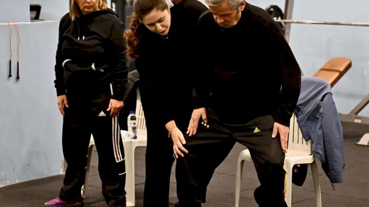 Antalya Muratpaşa’dan Parkinson hastalarına destek