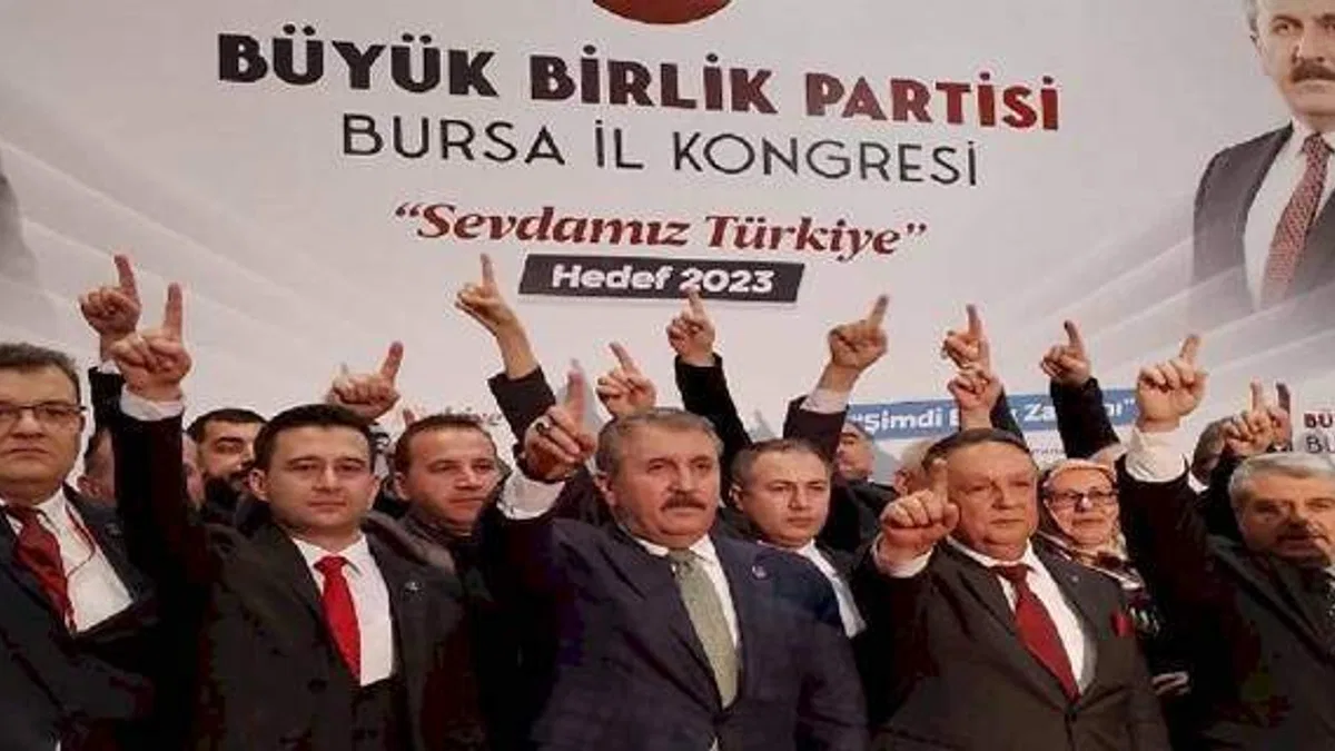 BBP Bursa’da Başkan Filizli güven tazeledi