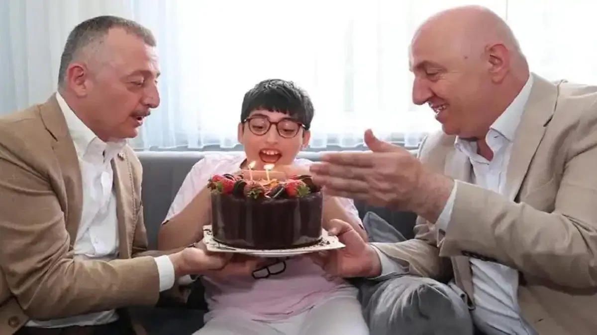 Kocaeli'de Başkan Büyükakın’dan doğum günü sürprizi