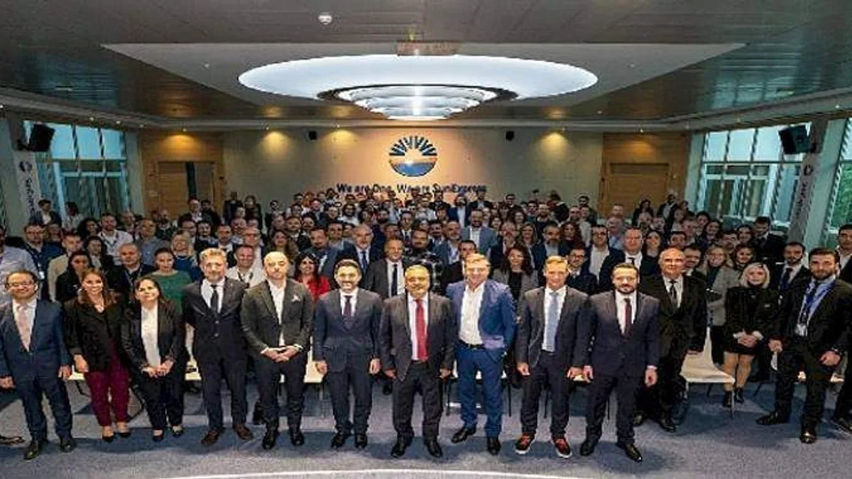 SunExpress Yönetim Kurulu Antalya'da bir araya geldi