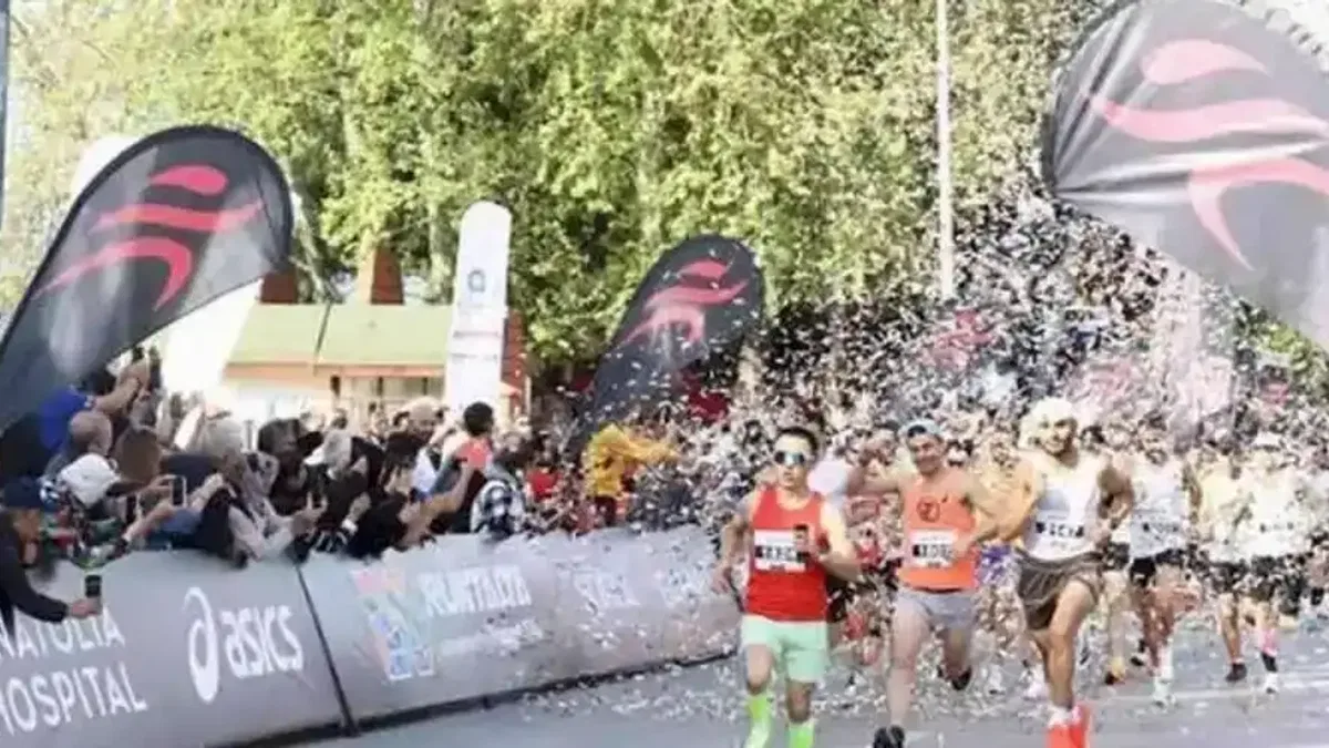 RUNTALYA Maratonu büyük coşkuya sahne oldu