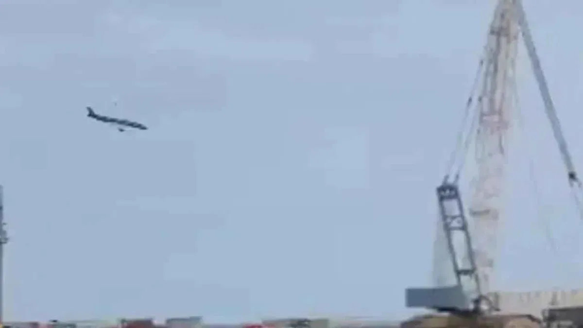 Kazakistan'da uçak düştü!