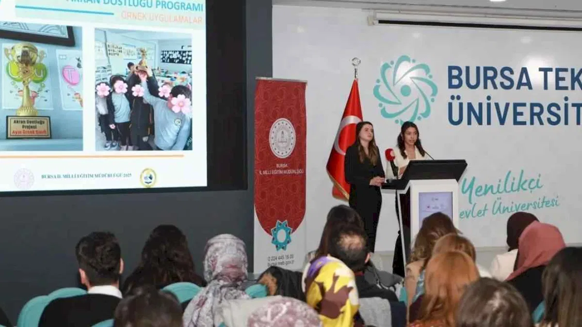 Bursa'da 'akran dostluğu' paneli