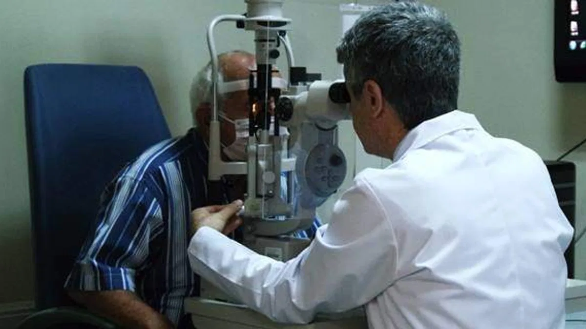 Göz tansiyonu cerrahisinin etkisini artıran teknikle 100 hastayı sağlığına kavuşturdular