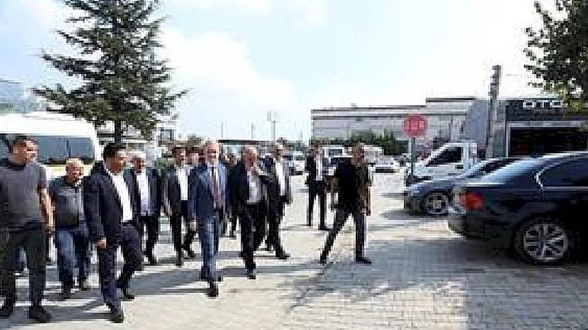 Metal Sanayide Parke Taş ve Otopark Düzenlemeleri Yapıldı