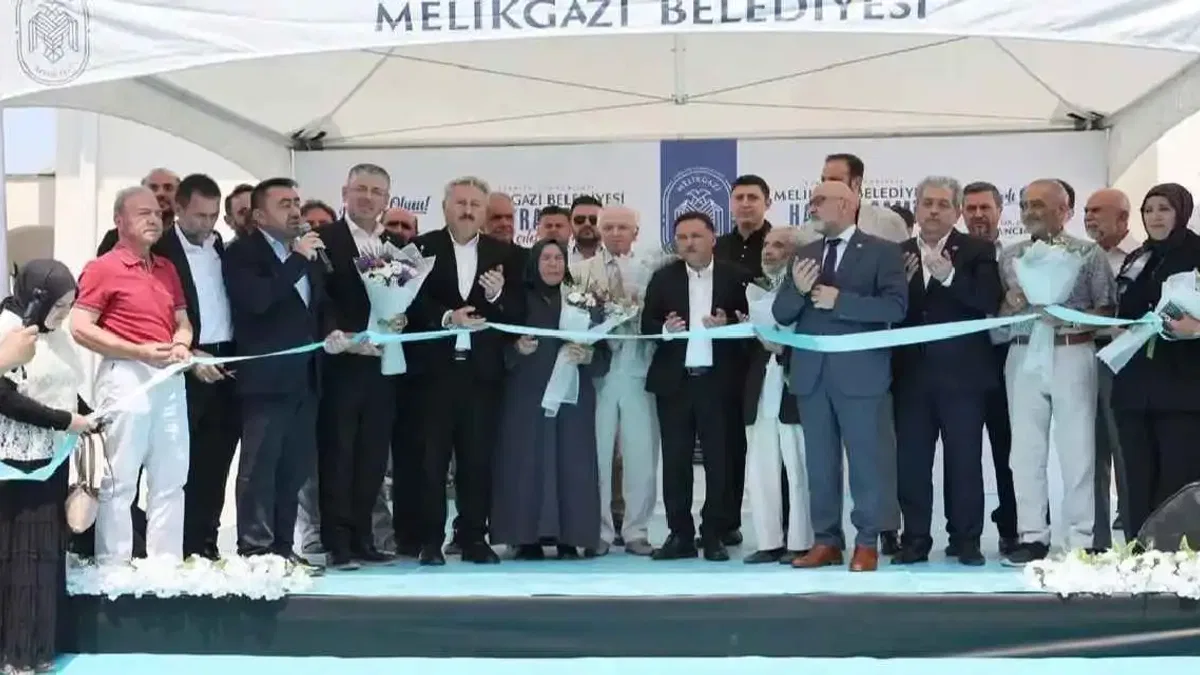 Kayseri Melikgazi'de Hayrat Camii faaliyete açıldı