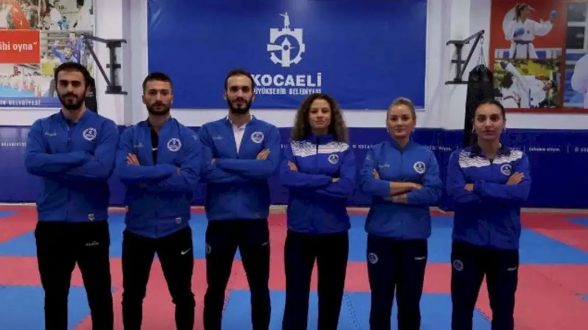 Kağıtspor, Dünya Şampiyonası'na çıkarma yapıyor