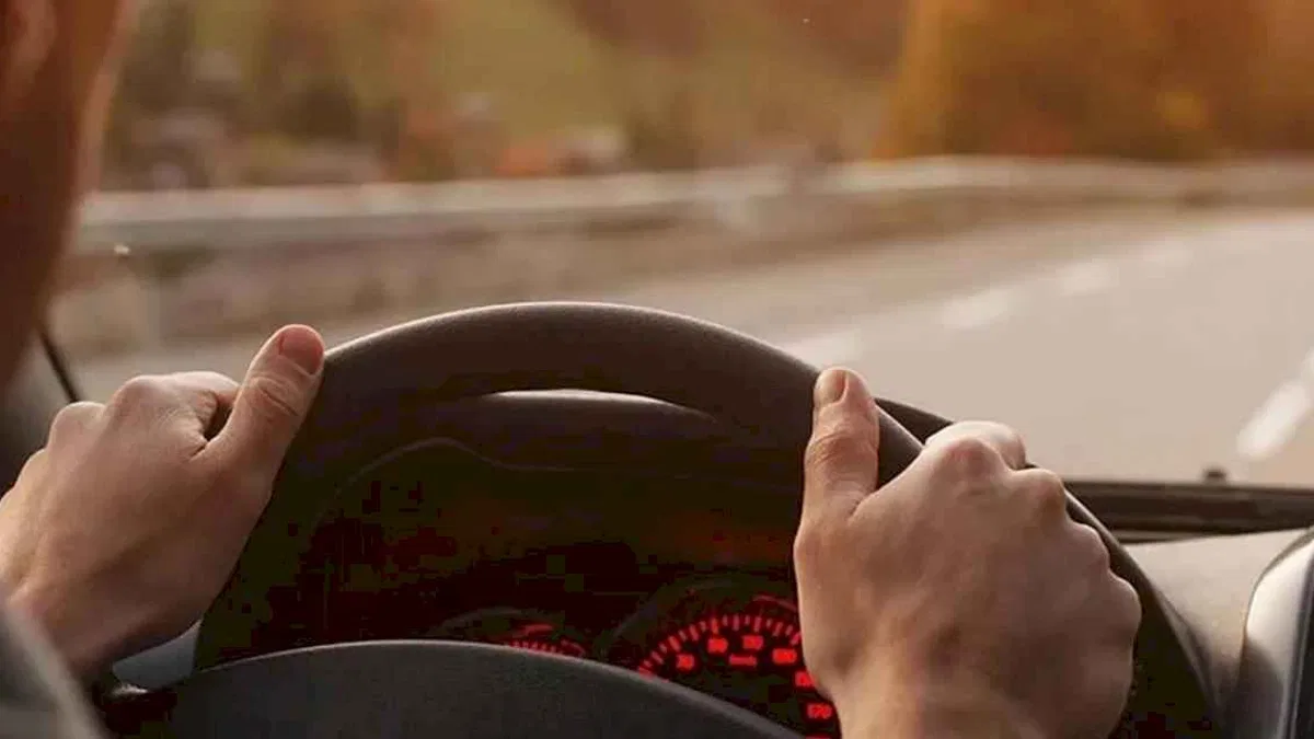 Trafikte güvenli sürüş için üç altın kural! Dikkat dağınıklığı felakete yol açıyor