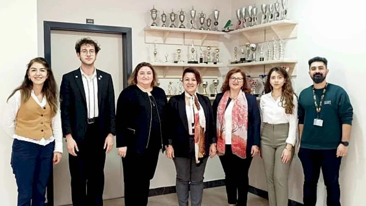 EÜ Hemşirelik Fakültesi "II. Uluslararası Türk Devletleri Hemşirelik Eğitimi Sempozyumu"na ev sahipliği yaptı