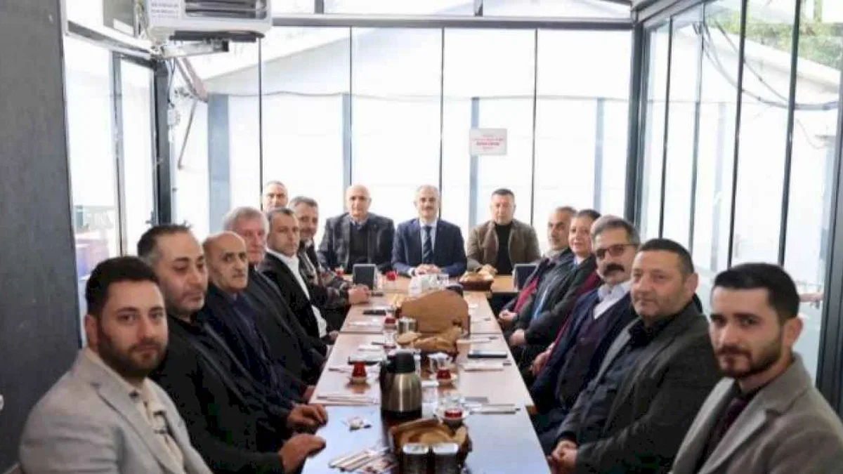 Bünyamin Çiftçi, gün boyu sahada
