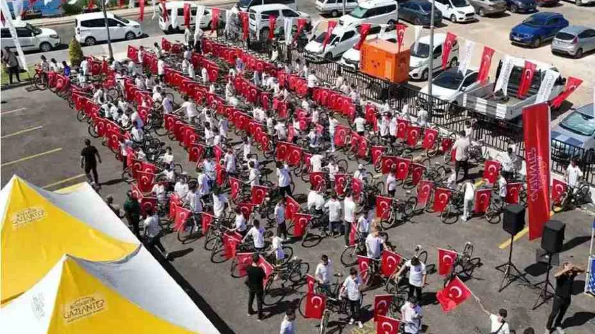 Gaziantep’te Yaz Kur’an Kursu öğrencilerine bisikletli ödül