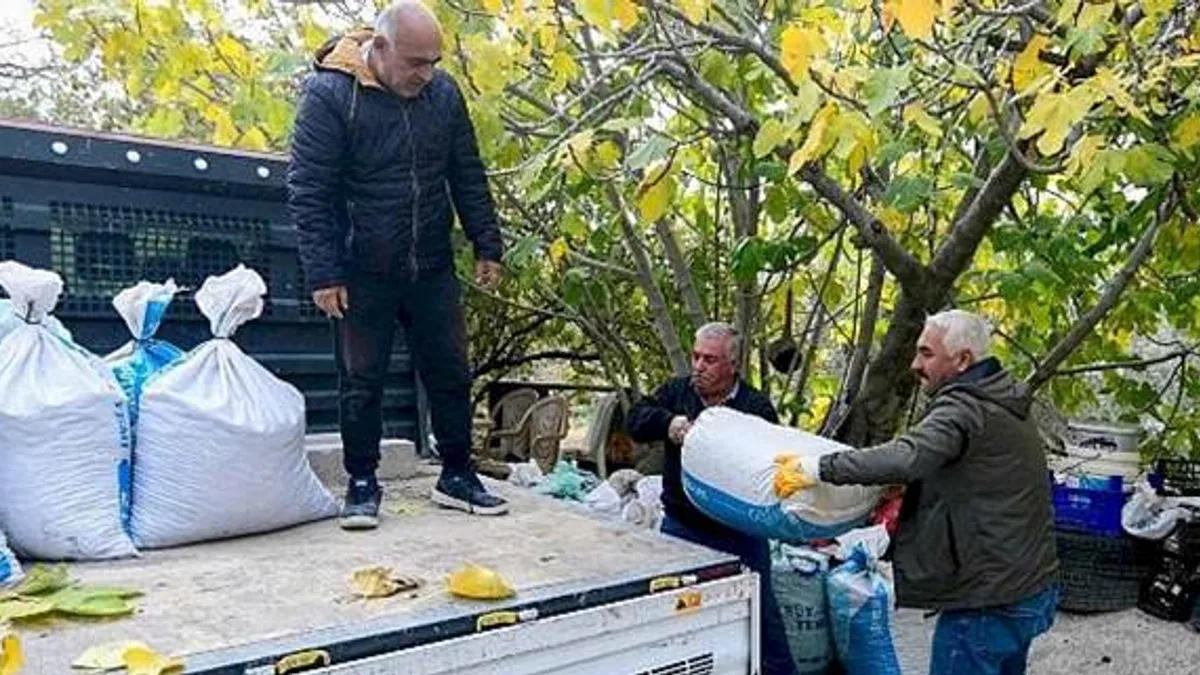 Başkan Eşki: "Üreticimizin yükünü hafifletiyor, tarımı güçlendiriyoruz"