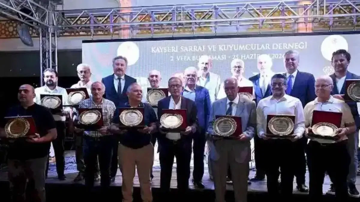 Başkan Büyükkılıç, sarraf ve kuyumcu esnafı ile bir araya geldi