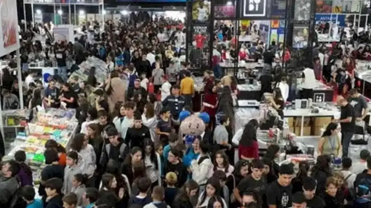 Antalya Kitap Fuarı’na rekor ilgi