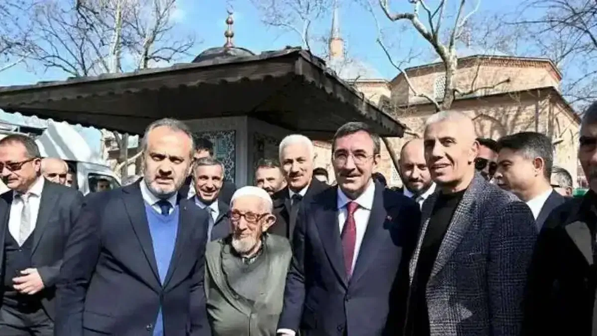 Cumhurbaşkanı Yardımcısı Yılmaz: “Alinur Aktaş başkanımızın yanındayız”
